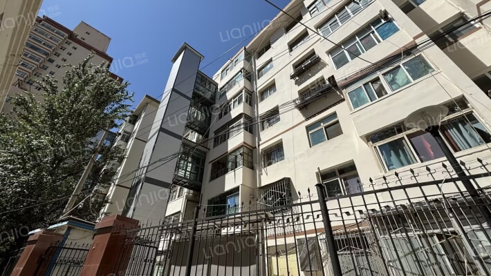 市总工会家属院外景图