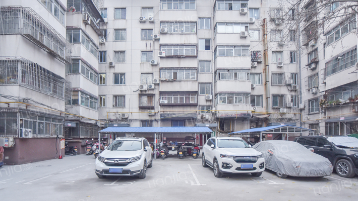 仪表公司家属院外景图