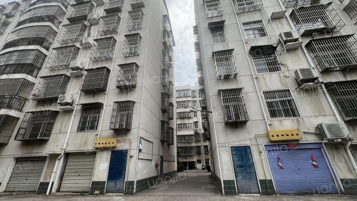 宏鑫世久楼外景图