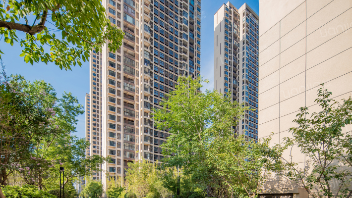 绿地新里城外景图