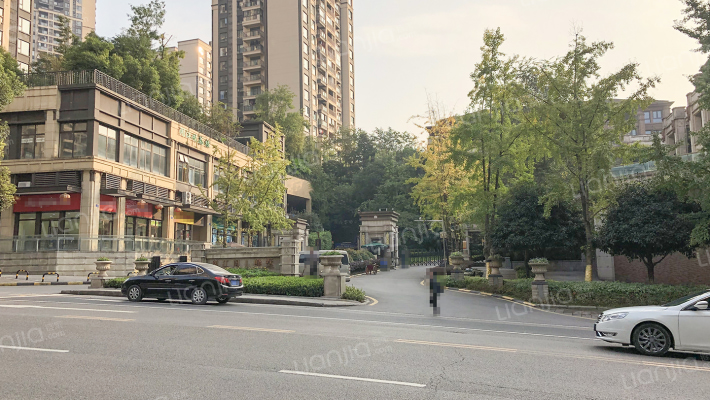 中海峰墅外景图