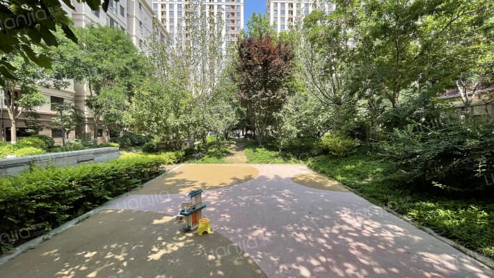 合景领峰8号院外景图