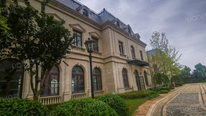 北上海至尊外景图