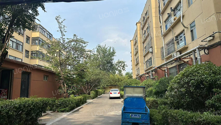 潍坊市财政局小区外景图