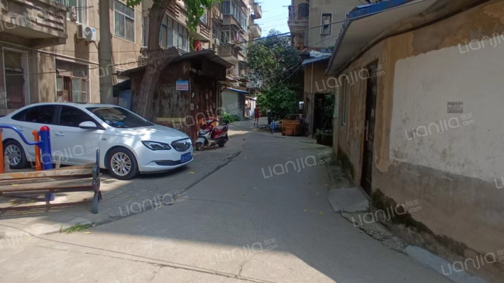 长办宿舍外景图