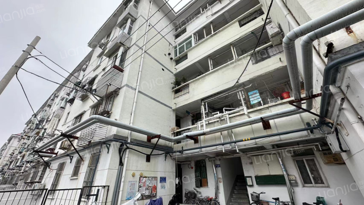 经八路14-1号外景图