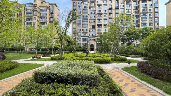 麓湖宫A区外景图