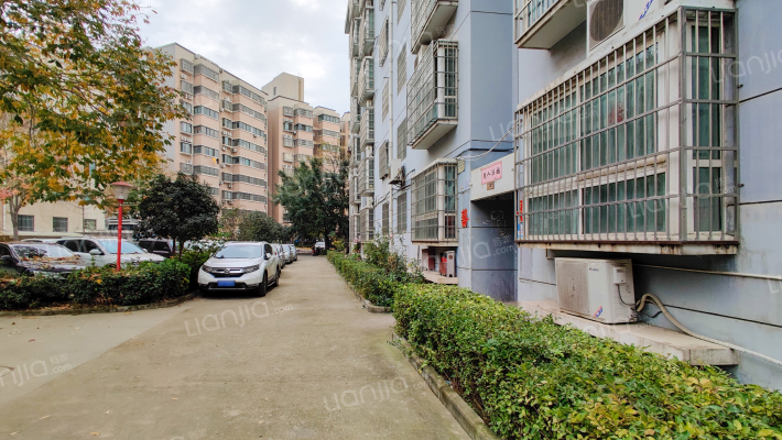 灞桥区国税局家属院外景图