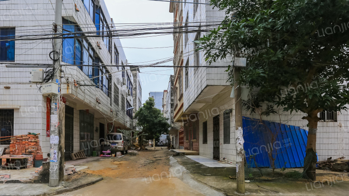 半坡新区一巷外景图