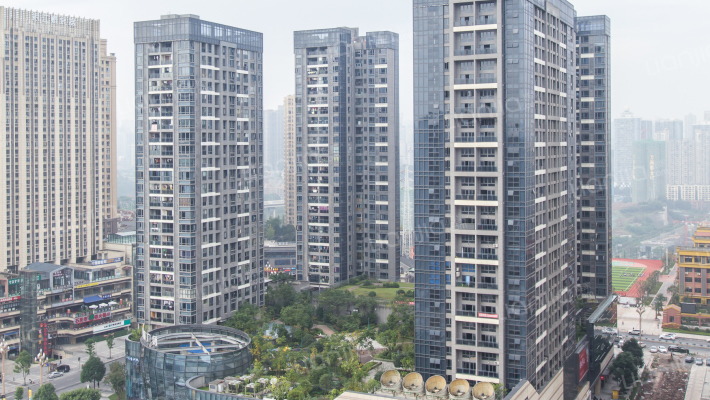 皇庭广场外景图