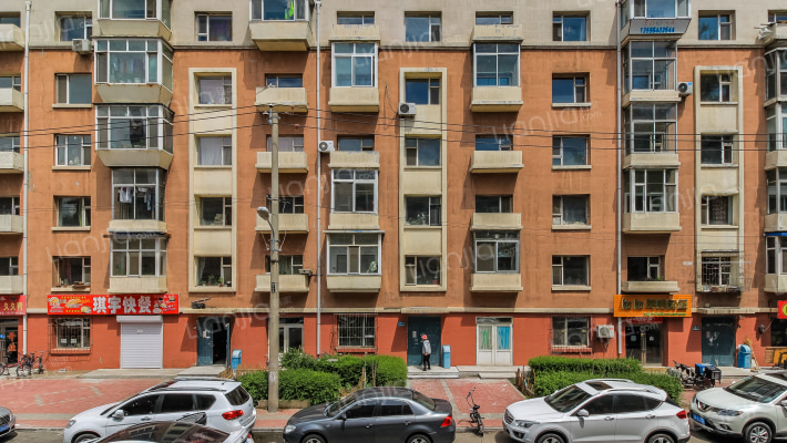 南岭体院小区外景图