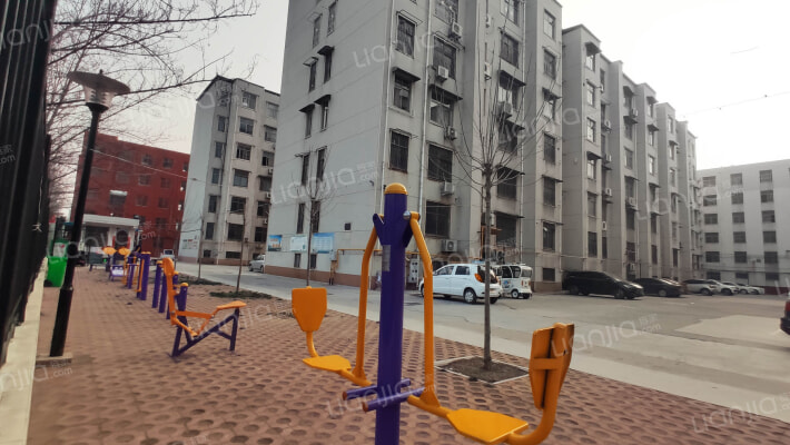 县印刷厂家属院外景图