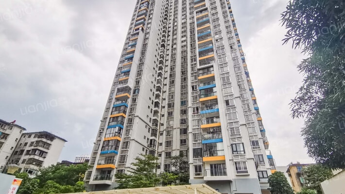 广西国际商务职业技术学院明秀小区外景图