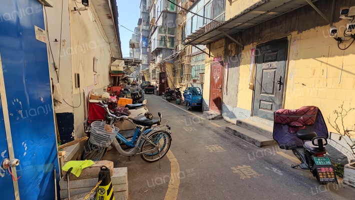 五交化搬迁楼外景图