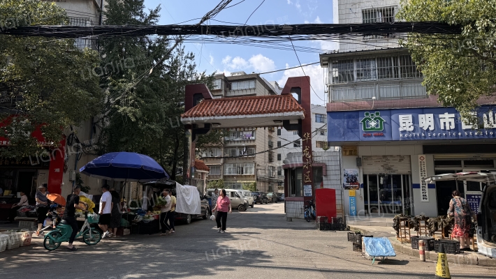 华龙小区外景图