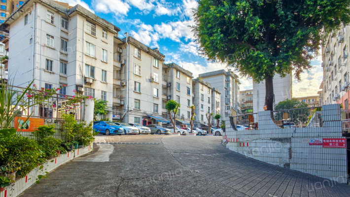 广西交通科学研究所宿舍外景图