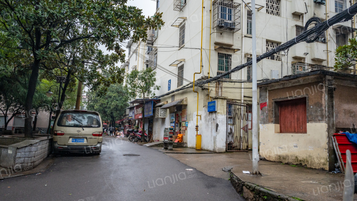 狮子山一片小区外景图