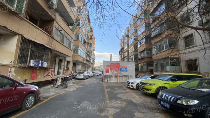 帽厂宿舍外景图