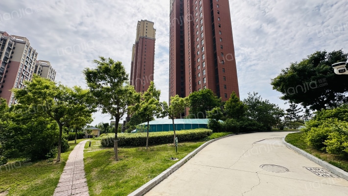 三兴御海城外景图