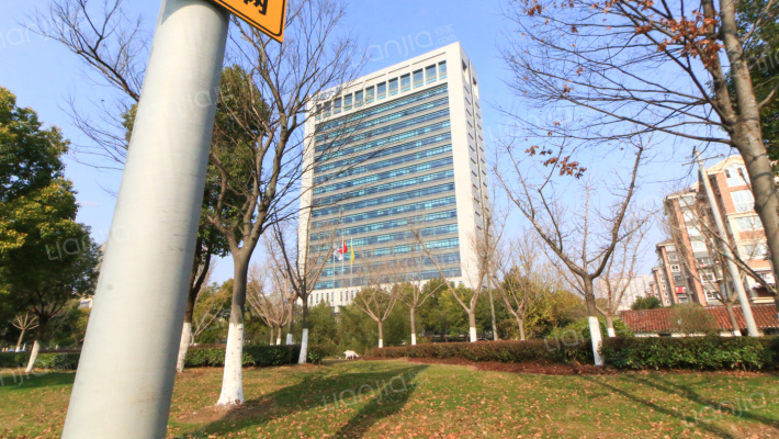 龙信大厦外景图