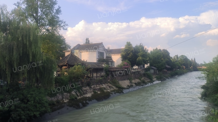 水郡别墅外景图