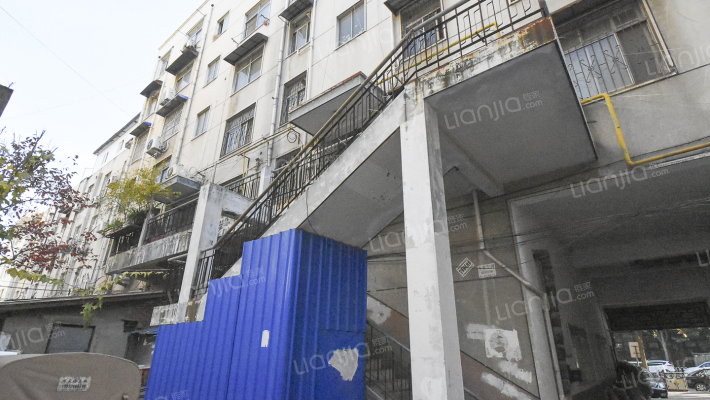 炊事机械家属院外景图