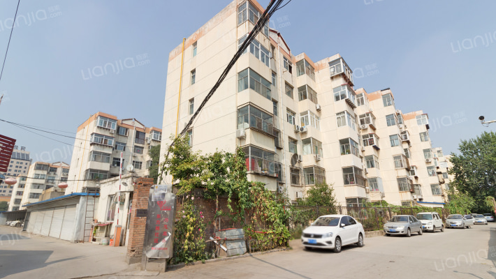 教委宿舍外景图