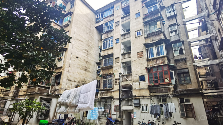 武汉市电信局三眼桥宿舍外景图