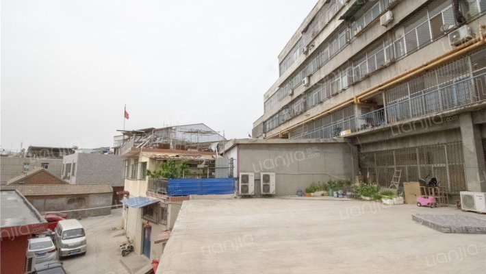 环岛大厦外景图