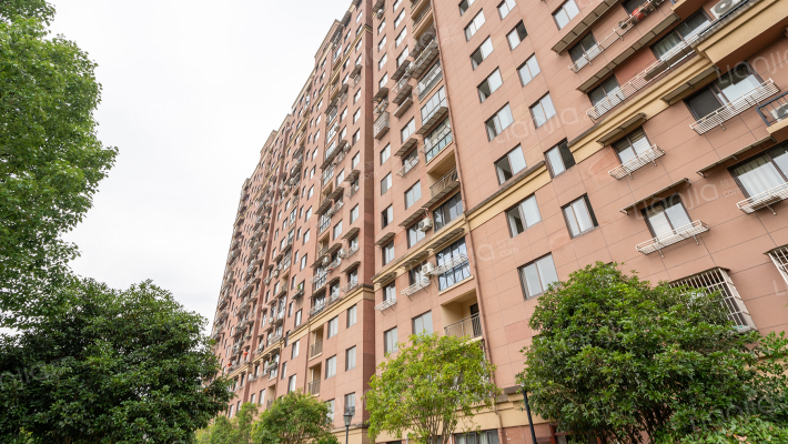 英伦小镇外景图