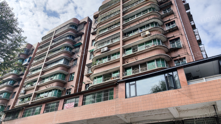 教师公寓楼外景图