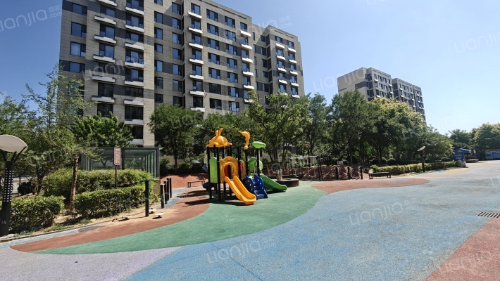 怡海云锦外景图