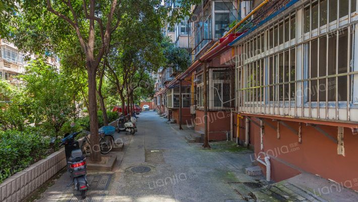 煤建南村外景图