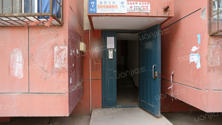 新苑小区外景图