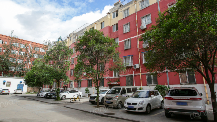 聚隆小区外景图