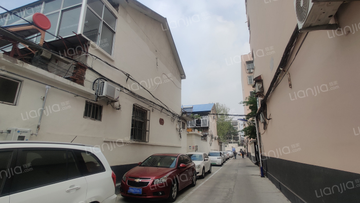 泰山区区委宿舍外景图