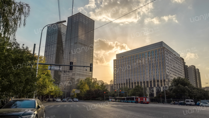 东直门外斜街外景图