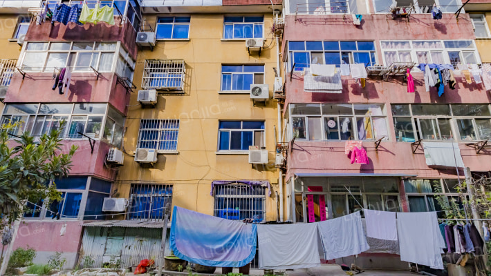 盐化厂生活院外景图