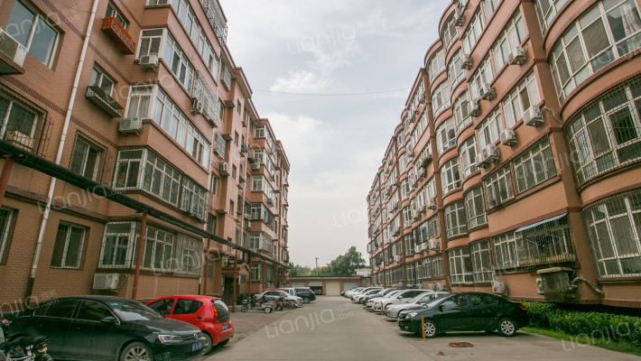 南大园村西街小区外景图