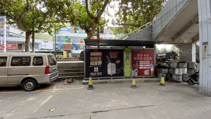 宝隆大厦外景图