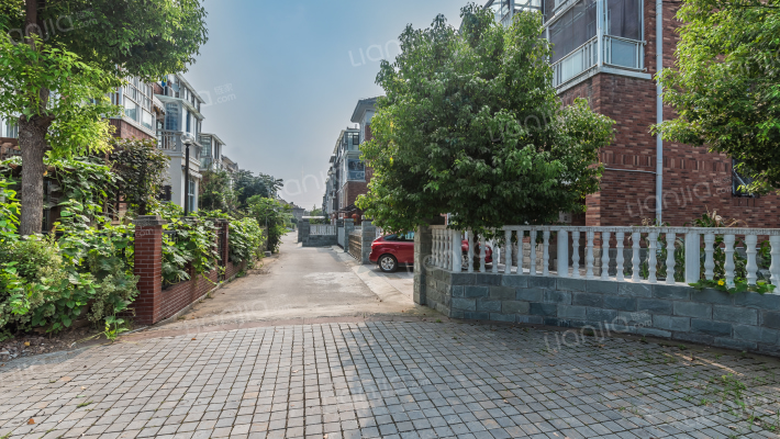 久隆凤凰城-山水苑外景图