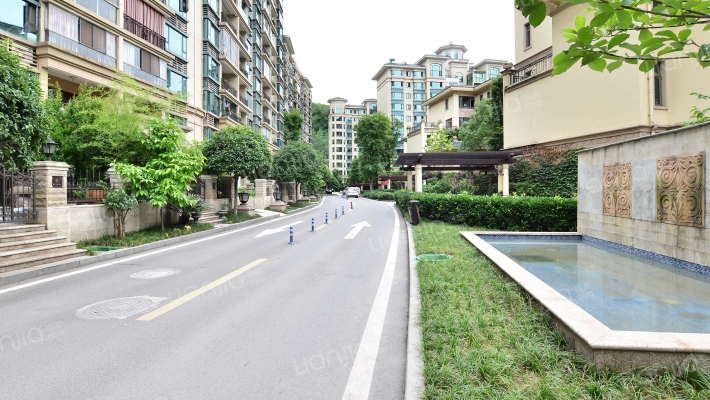 恒大华府外景图