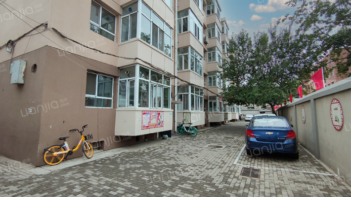 实验小学宿舍外景图