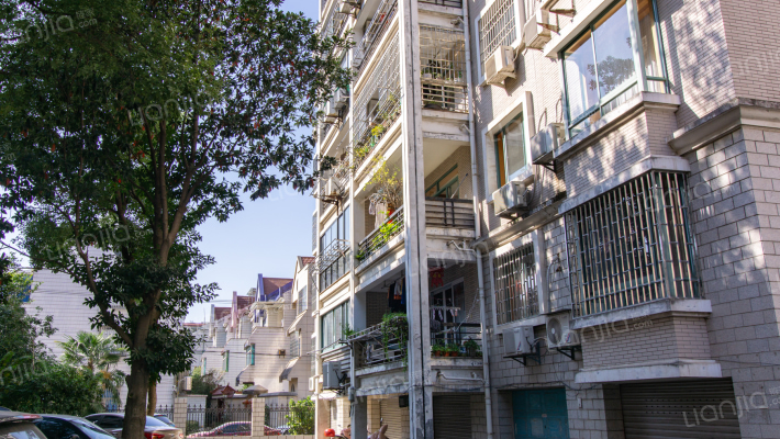 新世纪花园外景图