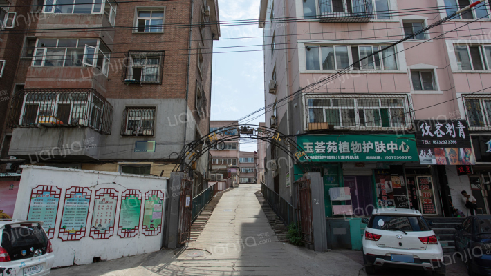 二附小区外景图