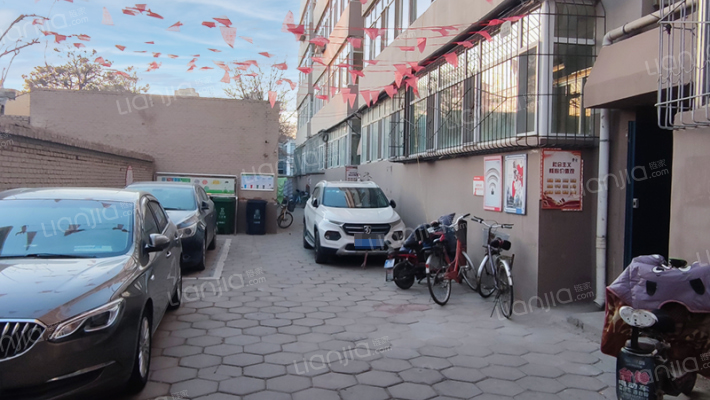 防疫站宿舍外景图