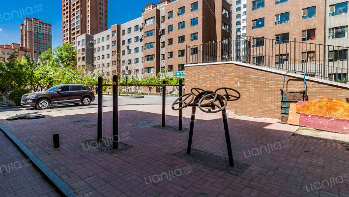 金质融和园外景图