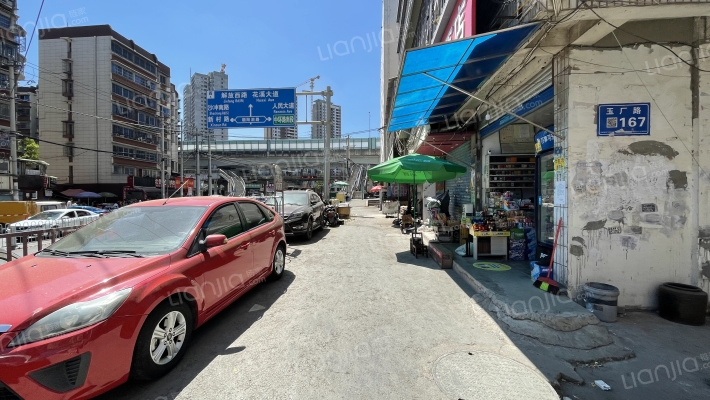 玉厂路167号小区外景图