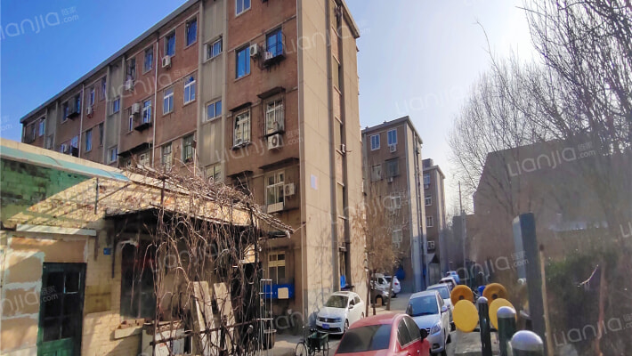 棉三宿舍外景图