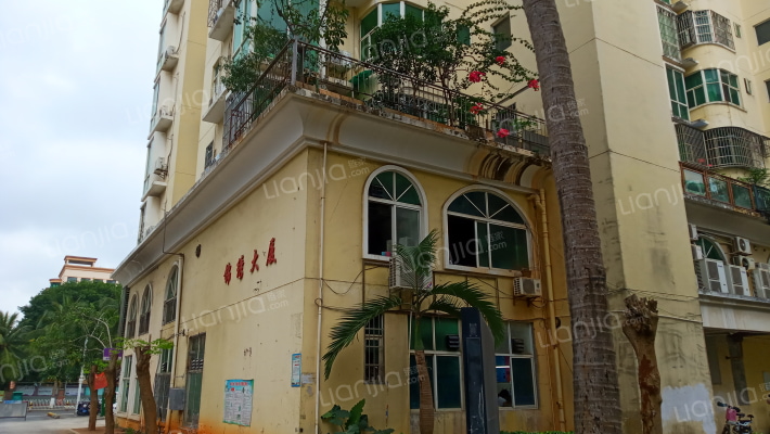 锦绣大厦外景图